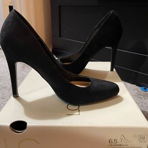 Lauren Conrad 4 1/2 inch pumps